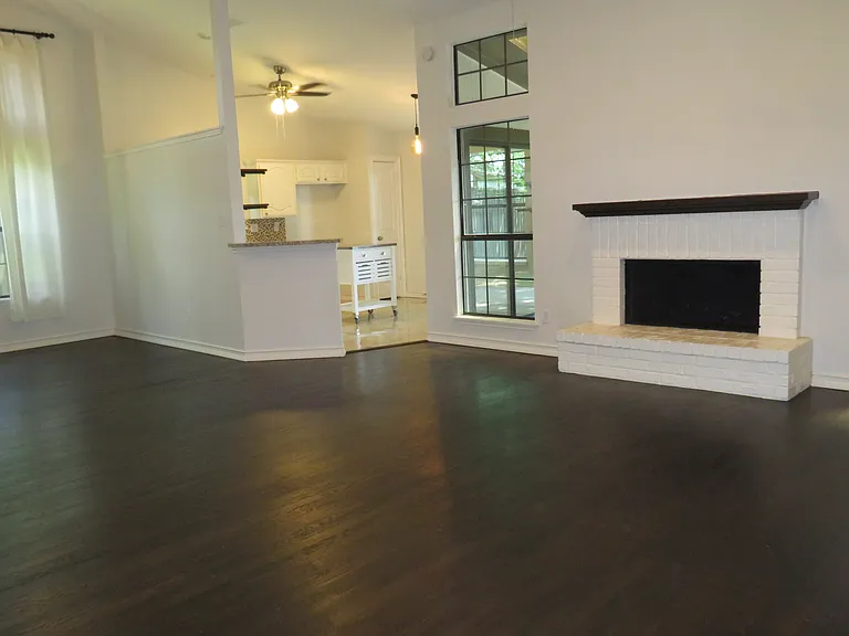2308 Crestmeadow St — Photo 6