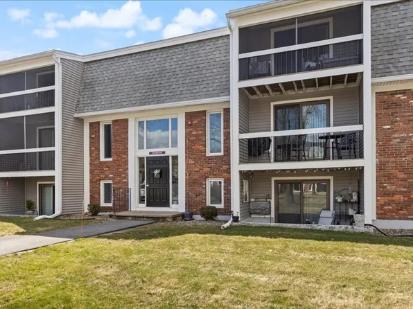 15 Foundry St APT D12, South Easton, MA 02375