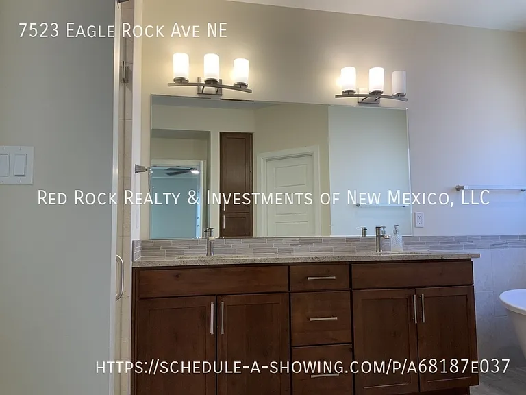 7523 Eagle Rock Ave NE — Photo 12