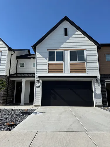 4586 W 3725 S Photo 1