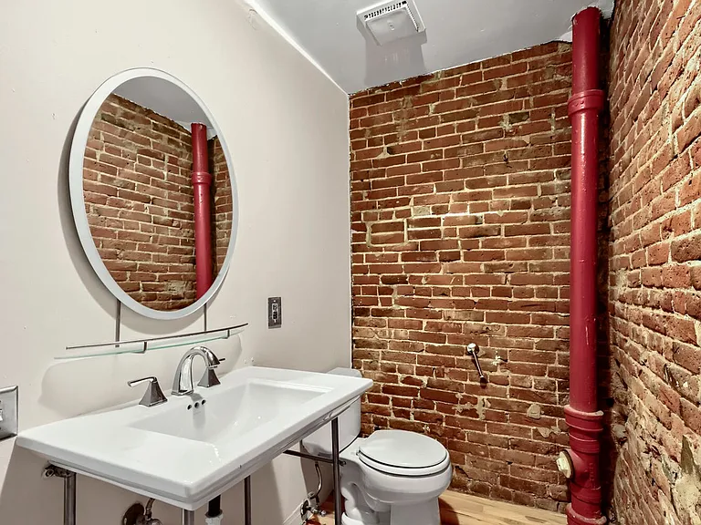 415 W 4th Ave — Photo 10