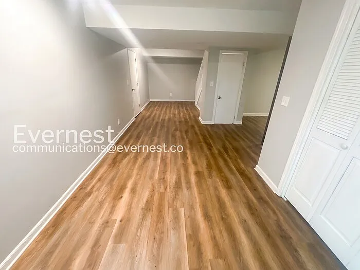 9805 N Wayne Ave — Photo 37