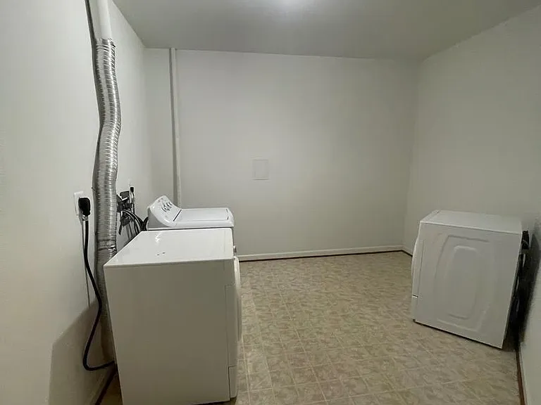 23435 Aster Way — Photo 32