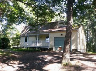 6 Fox Run Dr, Belchertown, MA 01007