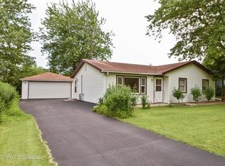 735 W Kent Ave, Crete, IL 60417