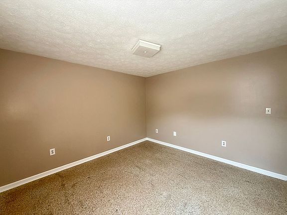 5th image of 215 S Eaton St #1R