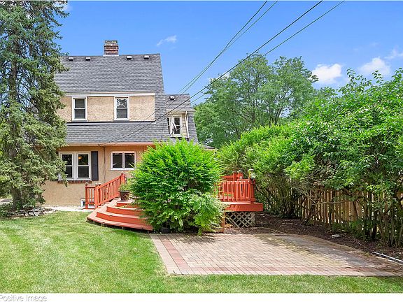 3rd image of 804 N Catherine Ave