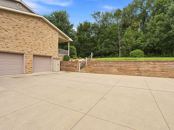 4th image of 111 Paula Dr
