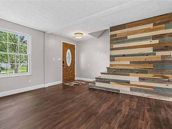 4th image of 9976 Ainsworth Ct
