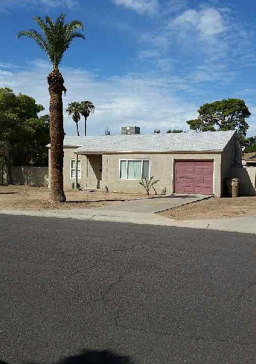 1st image of 228 E La Crescenta Ave