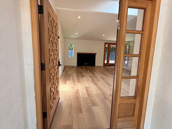 2nd image of 5444 Cromer Pl