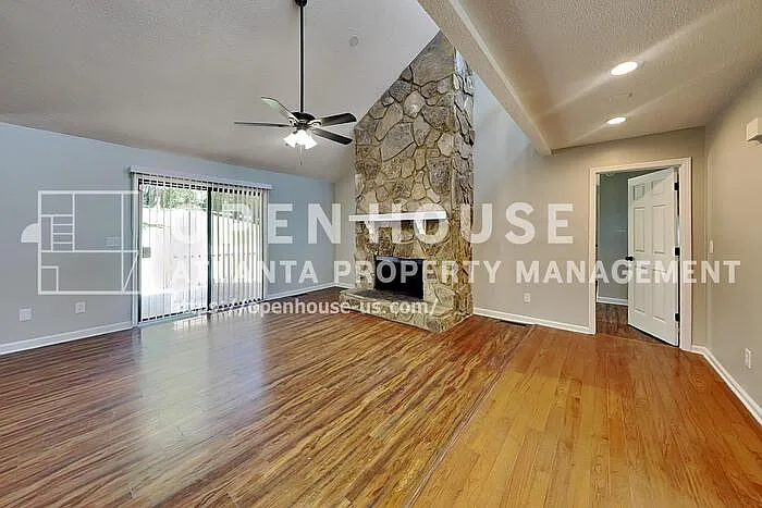 4 bed, 3.5 bath, 1918 sqft, $3,025 — Photo 3