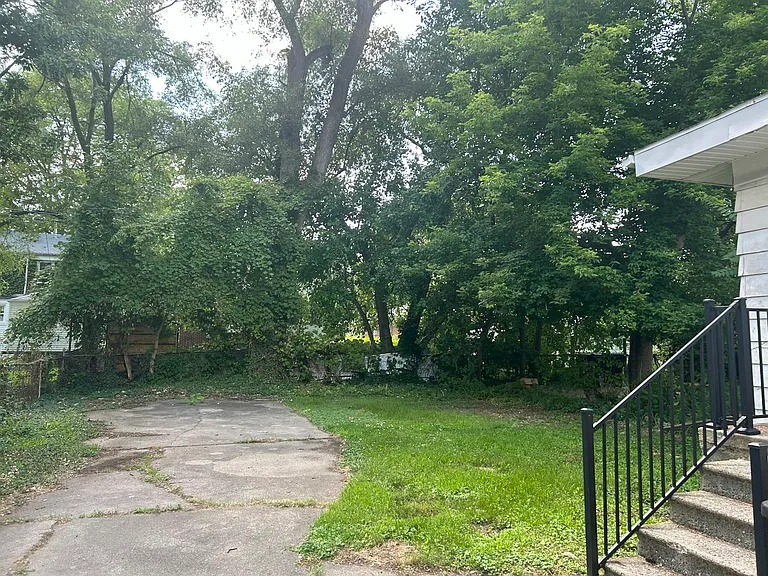 15713 Vaughan St — Photo 28