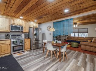 2074 Thousand Pines Dr, Overgaard, AZ 85933