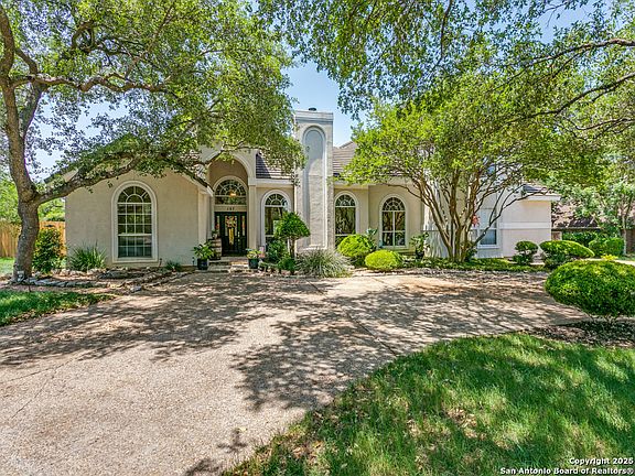 2nd image of 107 POST OAK WAY