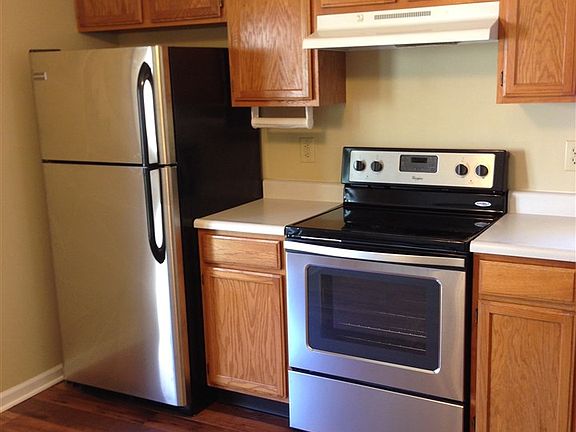 4th image of 750 E Sherwood Hills Dr