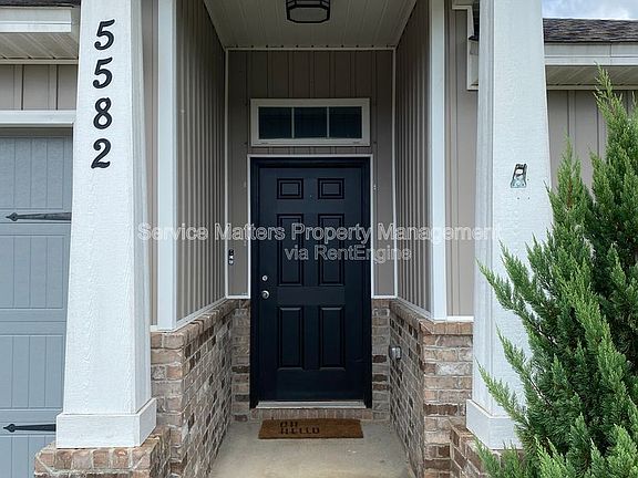 3rd image of 5582 Peach Dr