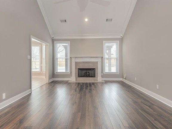 4th image of 1376 Hunters Mill Trl
