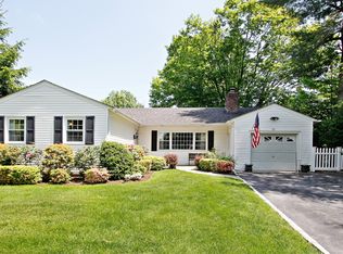 13 Alden Pl, Hartsdale, NY 10530