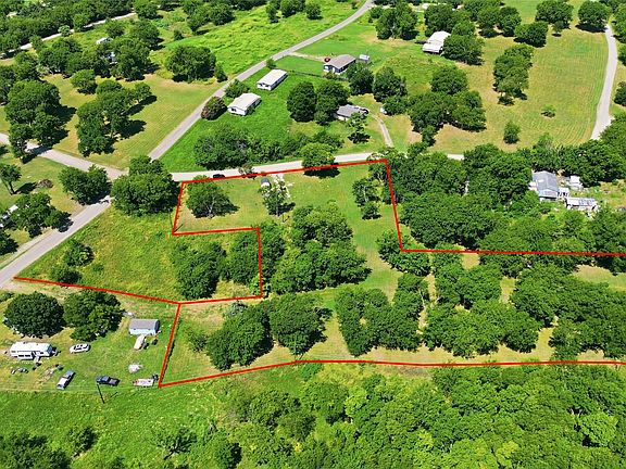 3rd image of 7854 Lake View Dr