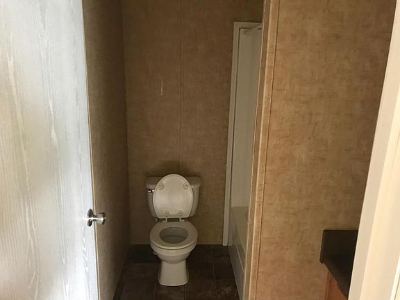 3rd image of 1014 Mayview St