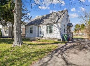 976 Piedmont Rd, Columbus, OH 43224