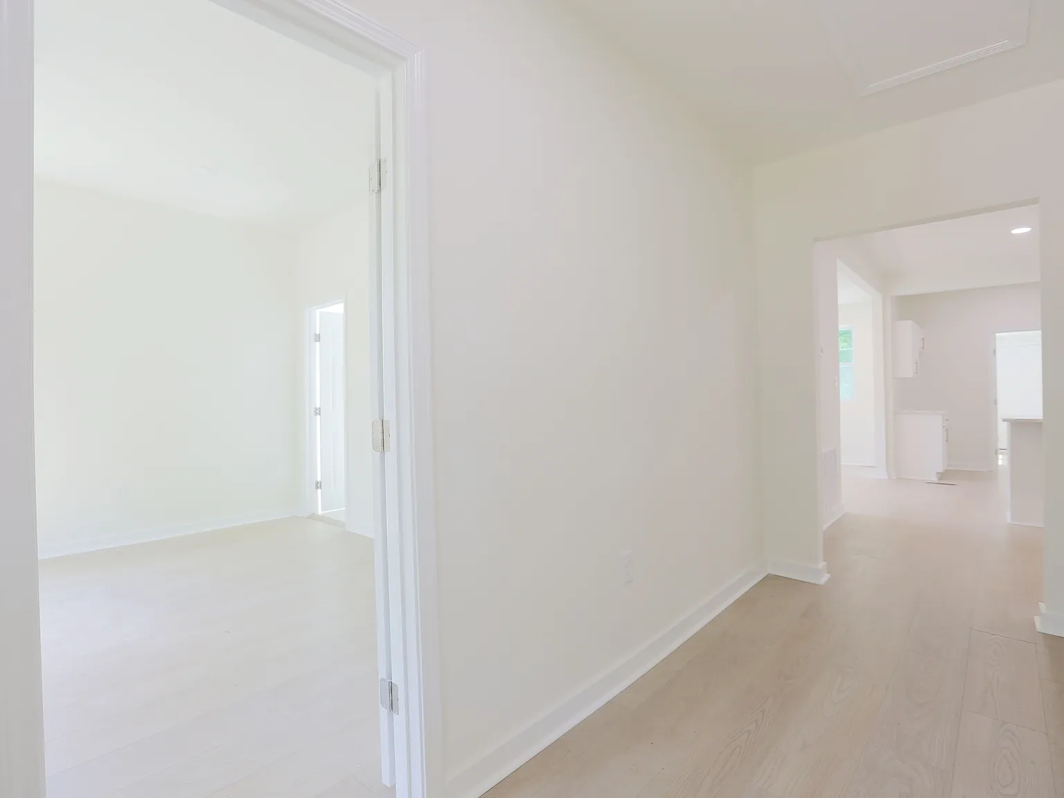 3 bed, 1550 sqft, $2,095 — Photo 3