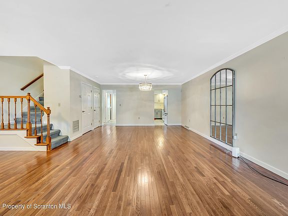 4th image of 1613 Wyoming Ave
