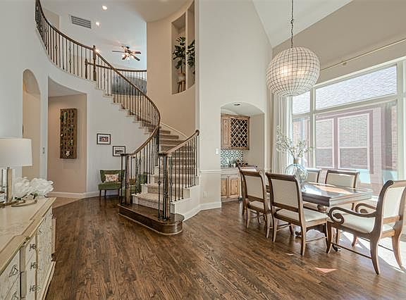 2nd image of 3700 Juniper Ct