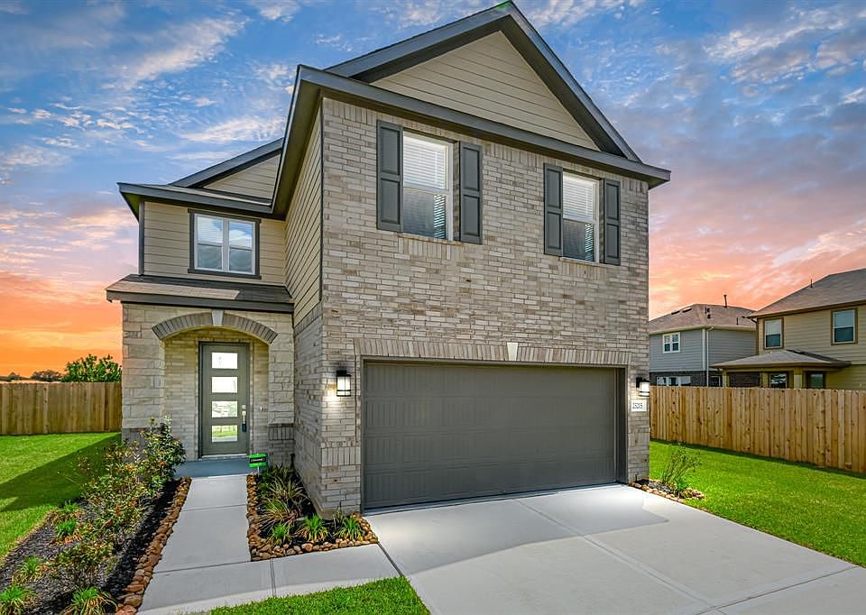 1st image of 25215 Lexington Manor Ct