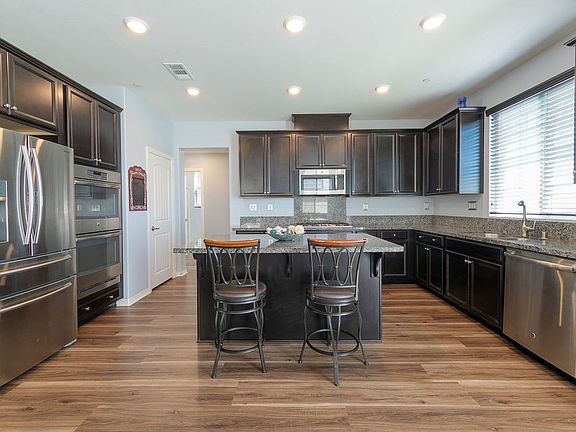 5th image of 31599 Blossom Hill Ct