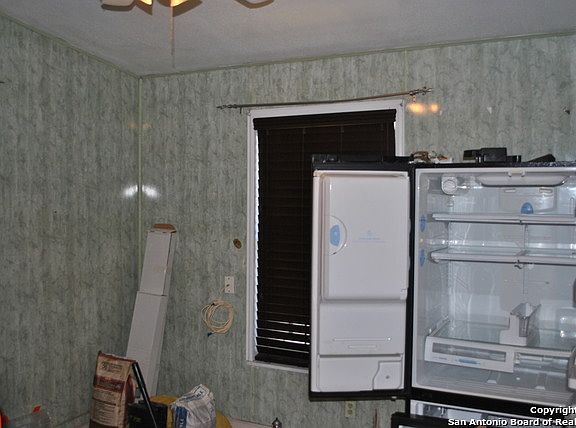 5th image of 434 Gould St