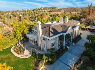 20600 Chatsboro Dr, Woodland Hills, CA 91364
