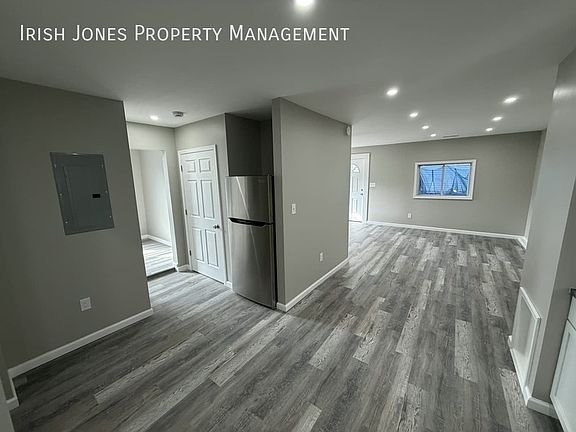 5th image of 267 Breckenridge Rear Carriage