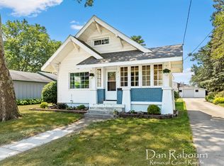 2121 Greenfield Ave SW, Wyoming, MI 49519