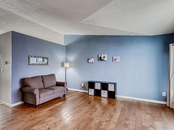 3rd image of 5676 W 115th Pl
