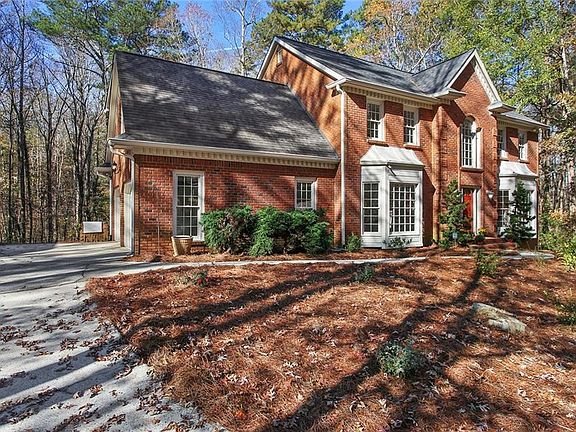 3rd image of 4687 Jefferson Township Ln