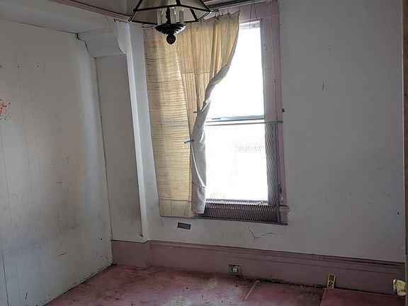 5th image of 61 Somerset St