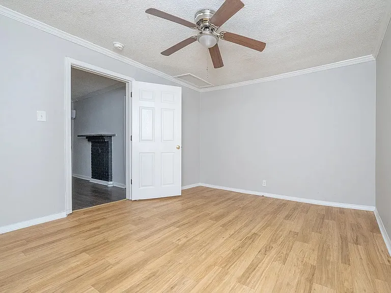 517 Thomas St — Photo 5