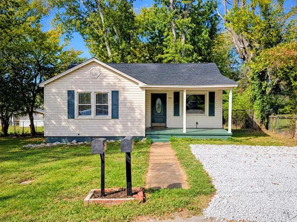 825 Lang St NE, Cleveland, TN 37311