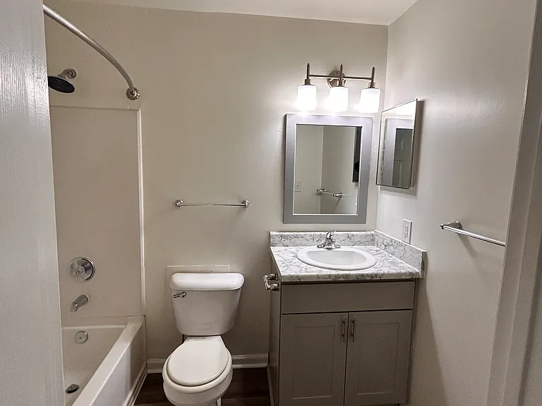 1159 Fords Pointe Cir #1159 — Photo 10