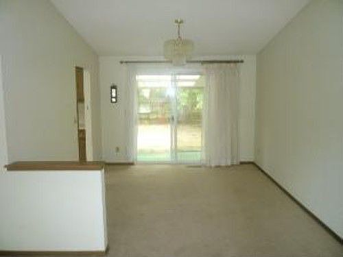 3rd image of 4127 192nd St SW