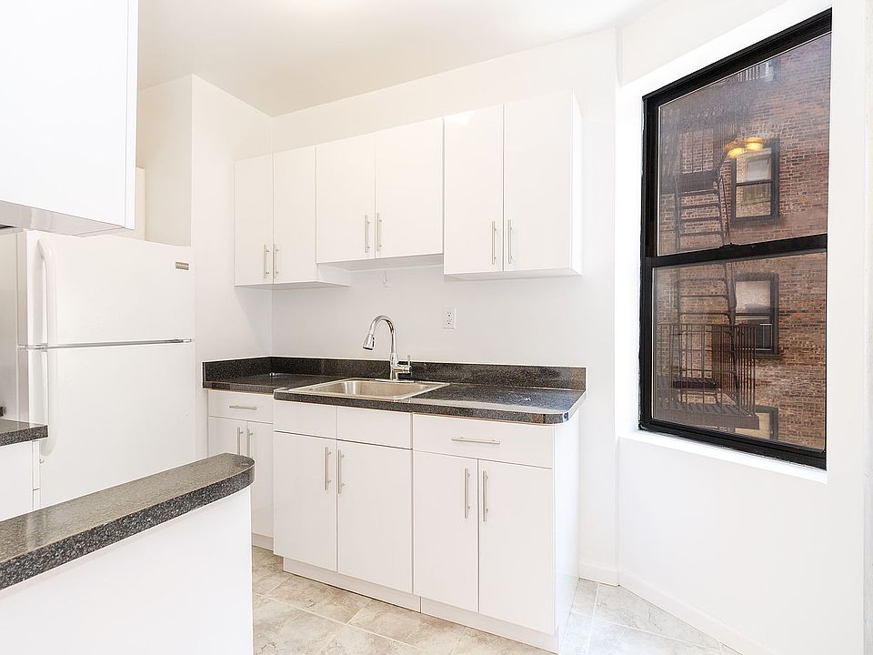 2nd image of 609 W 173rd St APT 5c