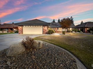 5400 Summerwind Way, Bakersfield, CA 93308