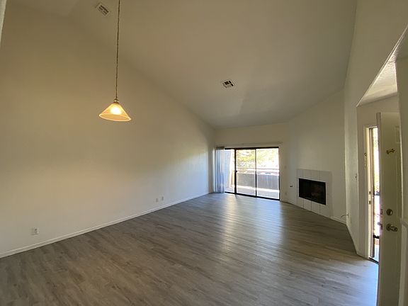 4th image of 5038 S Rainbow Blvd Unit 203