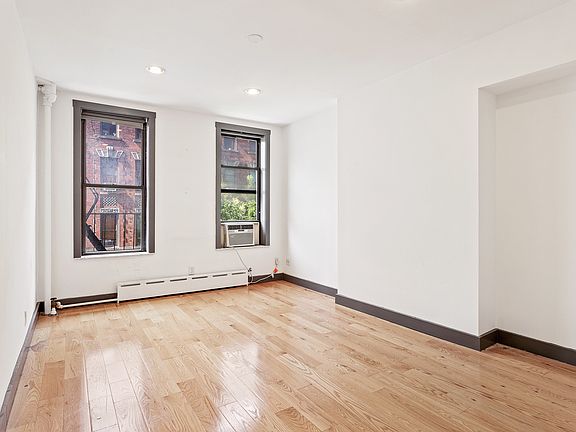 2nd image of 159 Prince St #7A