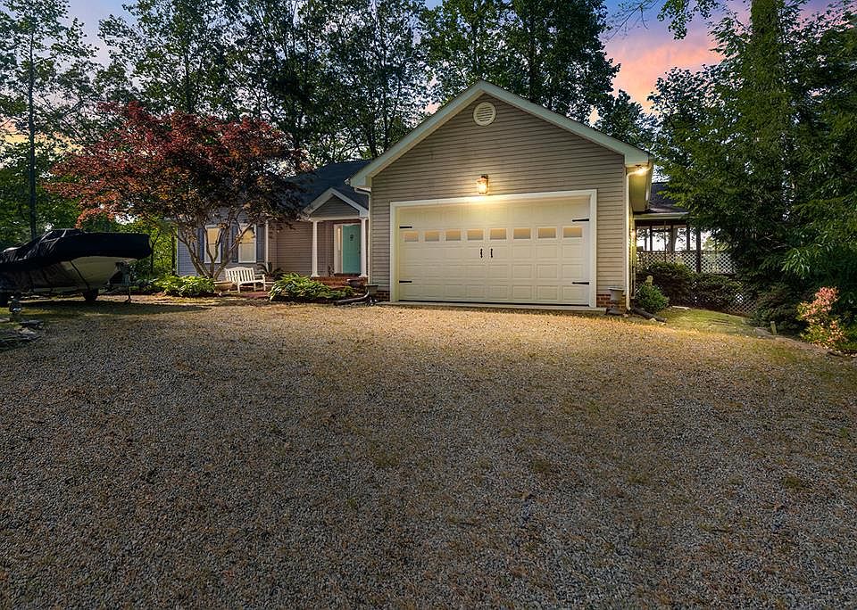 1st image of 209 Sunrise Ct