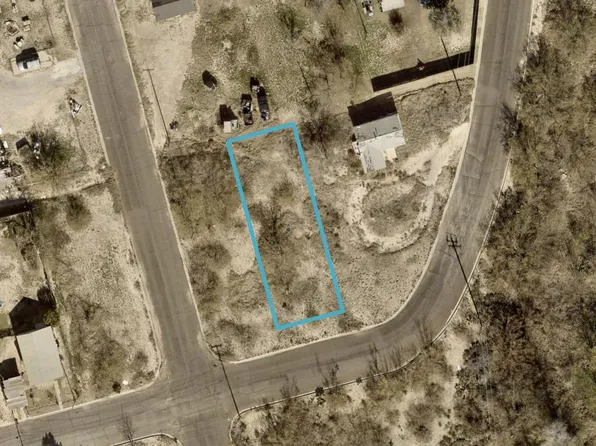 902 NW 1st St, Big Spring, TX 79720