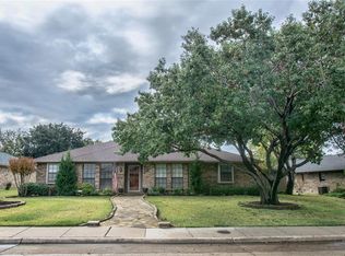 2604 Ramblewood Dr, Carrollton, TX 75006