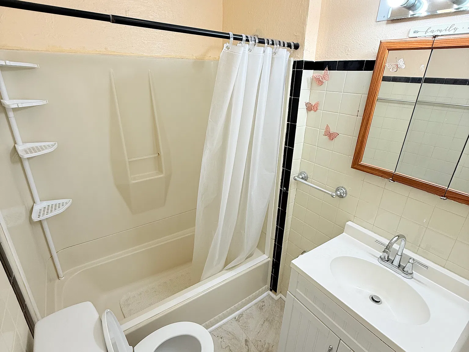 2 bed, 894 sqft, $2,200 — Photo 4